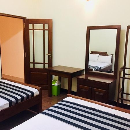 Sweet Home Tourist Rest, Cooking Classes & Tours 阿努拉德普勒 外观 照片