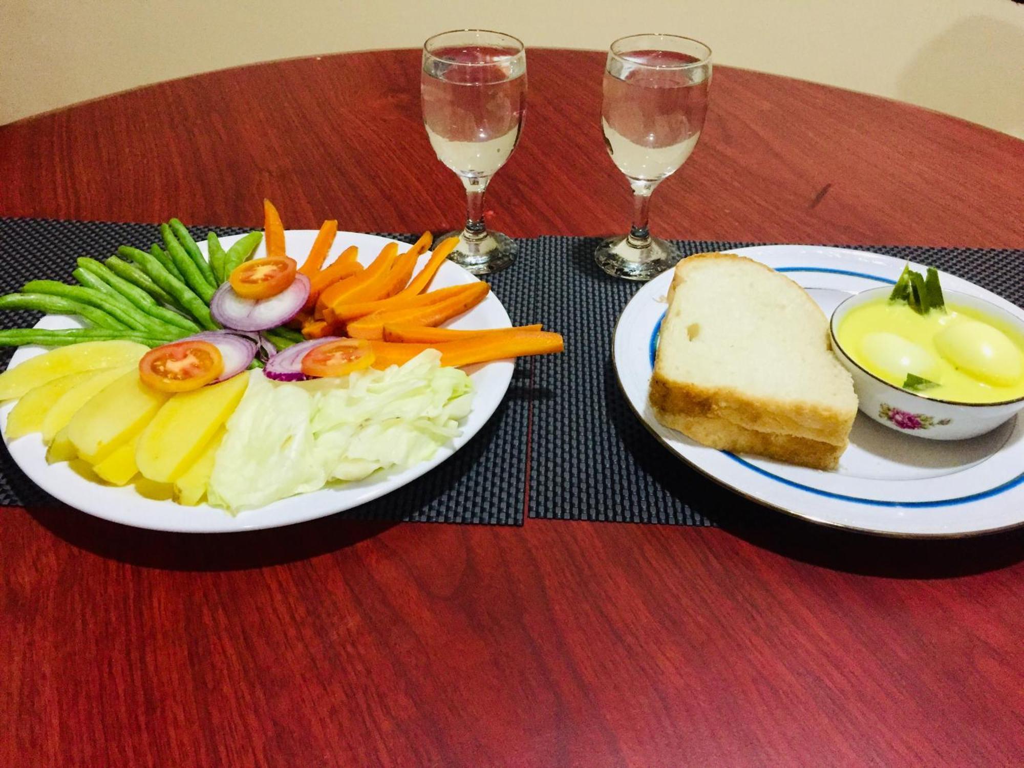 Sweet Home Tourist Rest, Cooking Classes & Tours 阿努拉德普勒 外观 照片