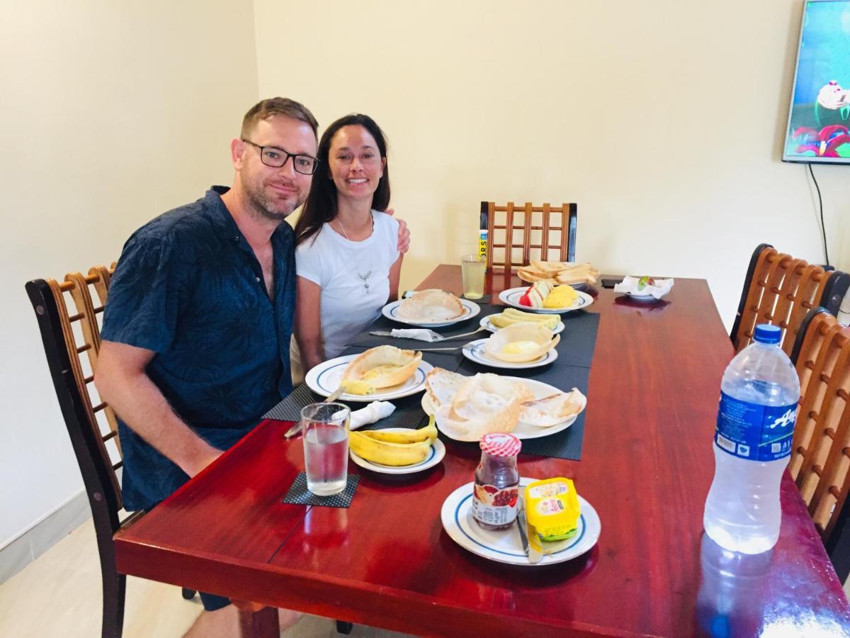 Sweet Home Tourist Rest, Cooking Classes & Tours 阿努拉德普勒 外观 照片