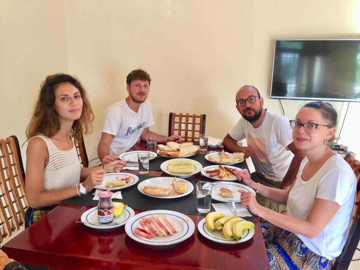 Sweet Home Tourist Rest, Cooking Classes & Tours 阿努拉德普勒 外观 照片